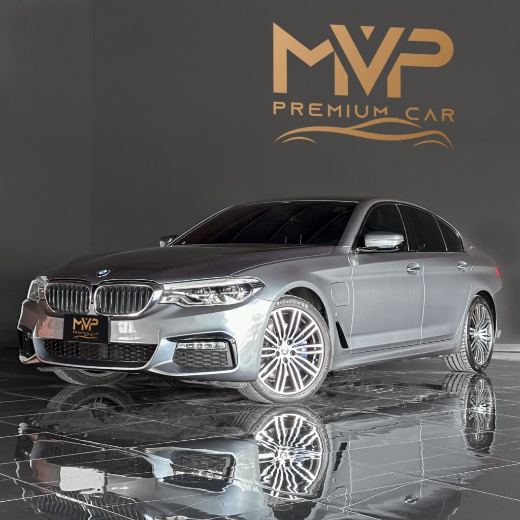 LINE_ALBUM_BMW 530e Gray_240725_1